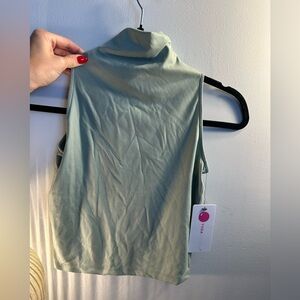 BRAND NEW WITH TAGS!!! Yogalicious Crop Mock Neck Tank